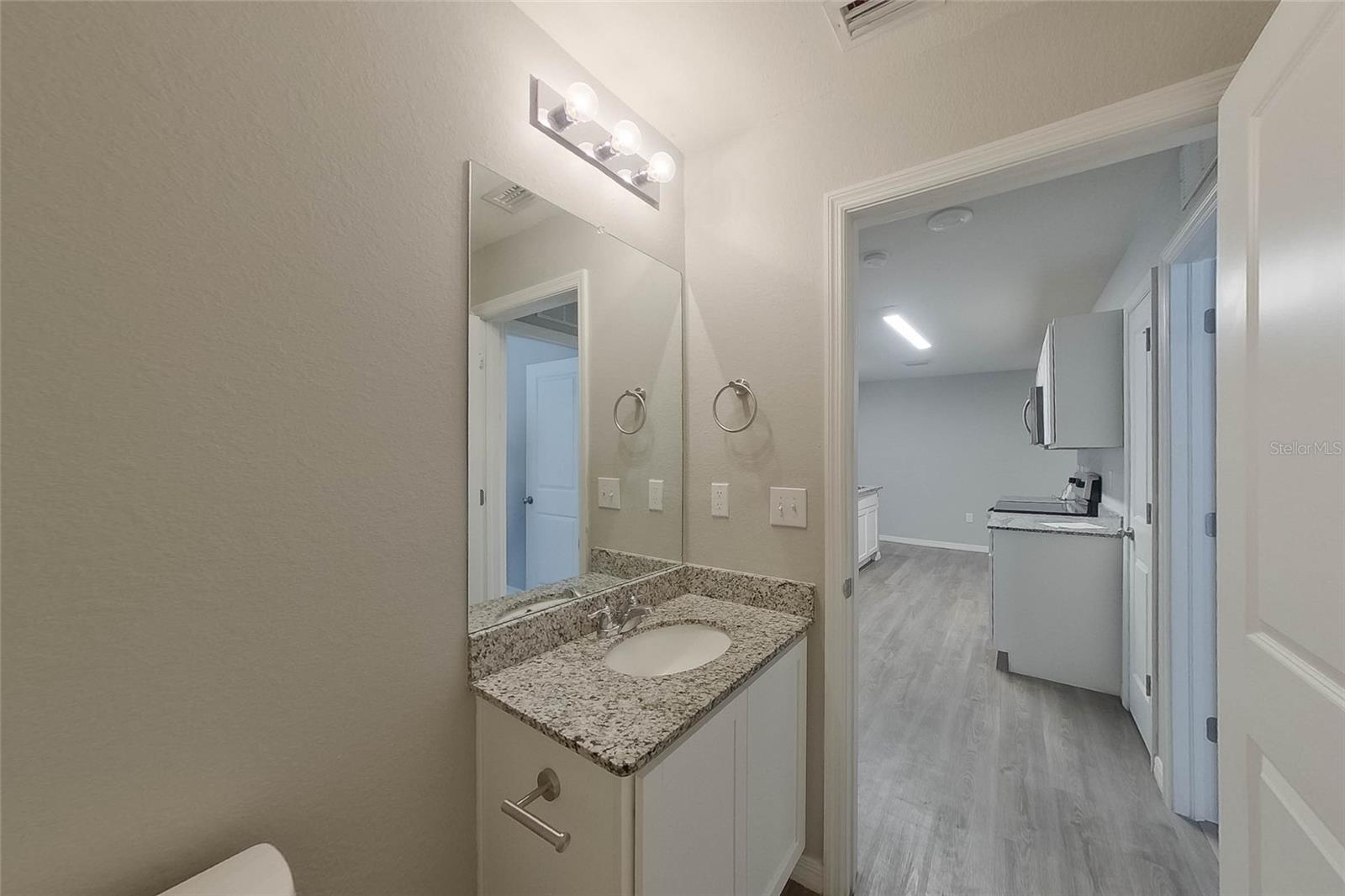 VISTANNA VILLAS - Residential Lease