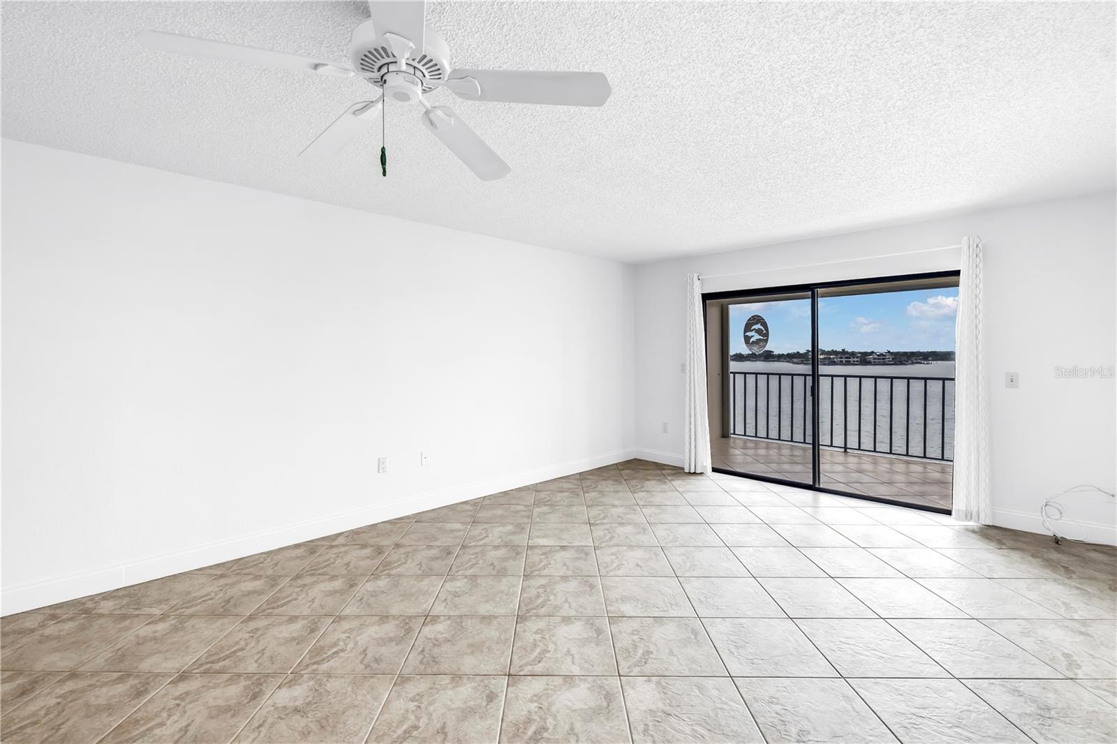 BAY ISLAND GROUP 10 - Residential