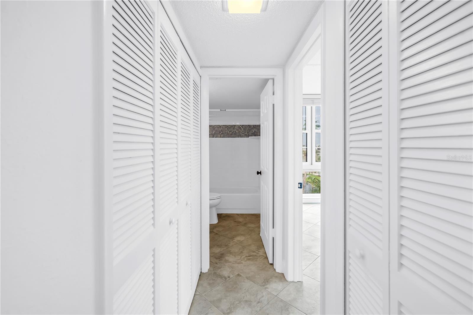 BAY ISLAND GROUP 10 - Residential