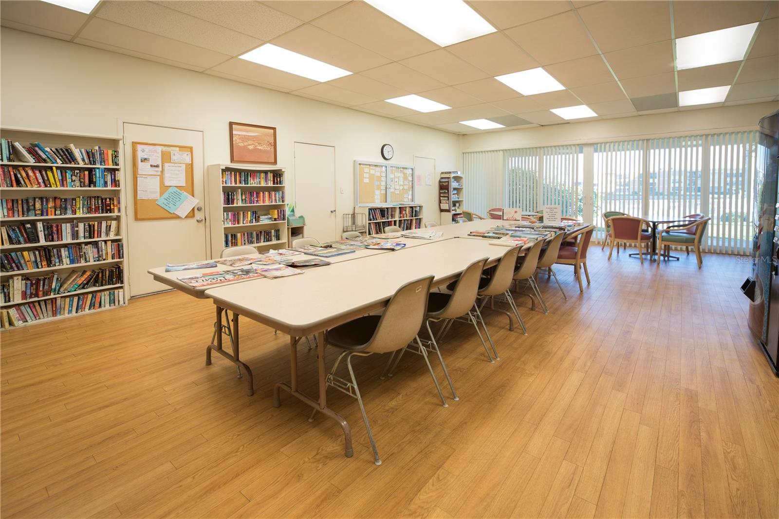 BAY ISLAND GROUP 10 - Residential