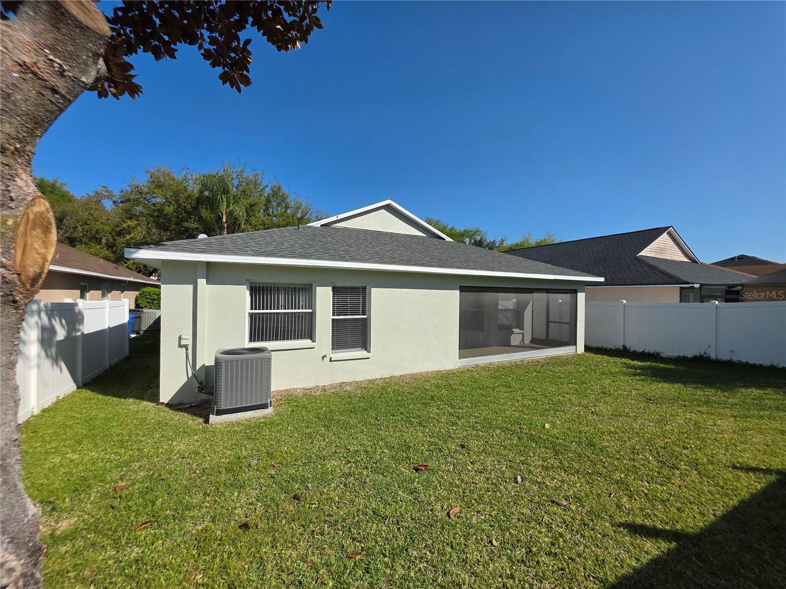 WOODBERRY PRCL B & C PH - Residential Lease