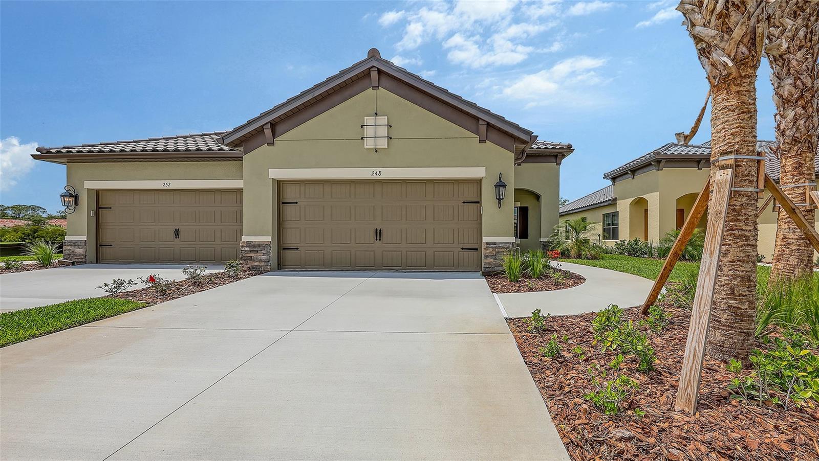 248 ALTAMURA CIRCLE