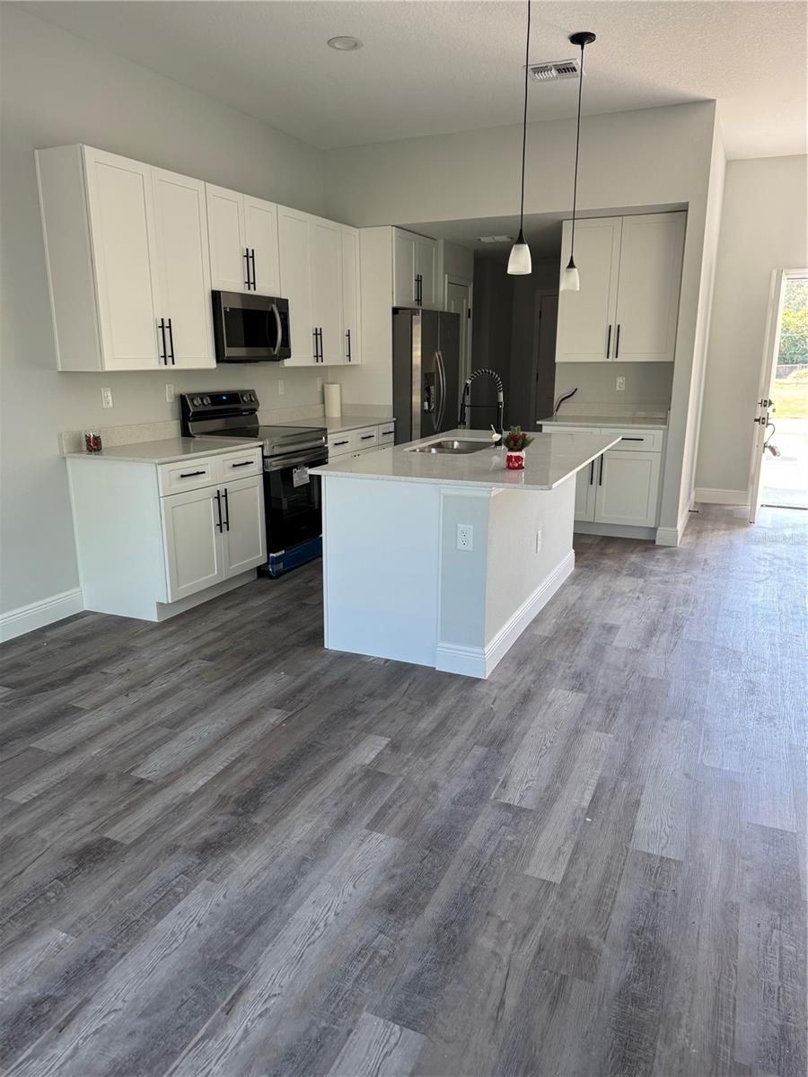 1438 SEELEY CIRCLE NW