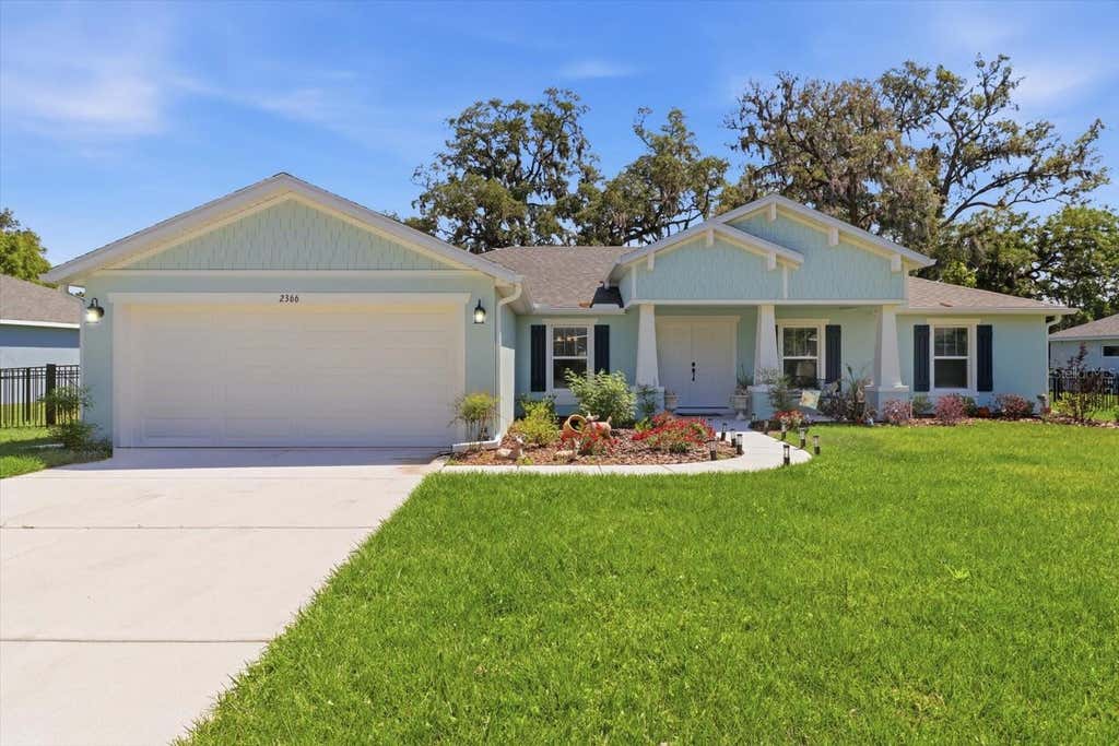 Photo of 2366 Old Oak Trail, Brooksville, FL 34604 (MLS # W7887174)