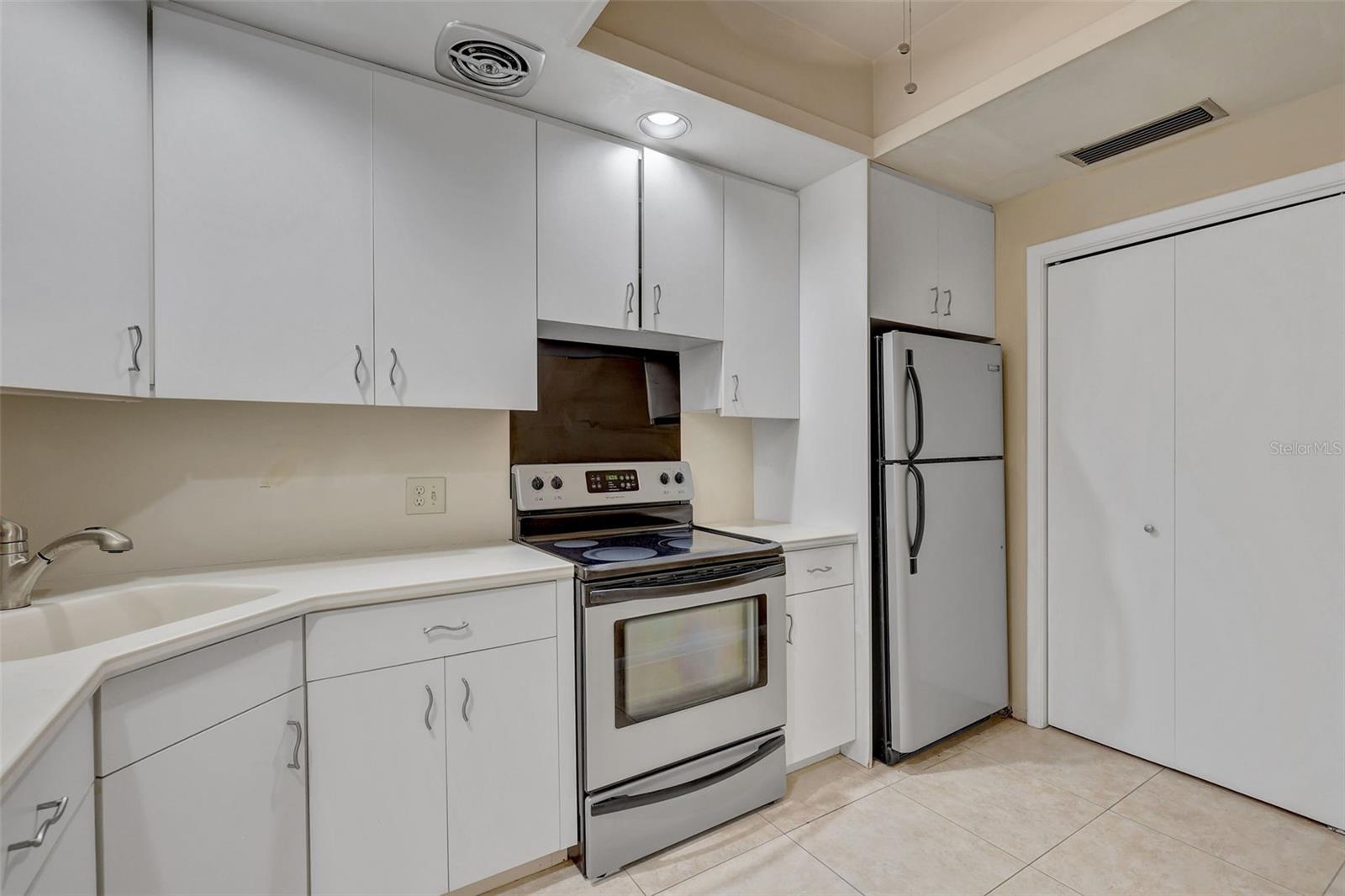 1 SE BEACH DRIVE 1509