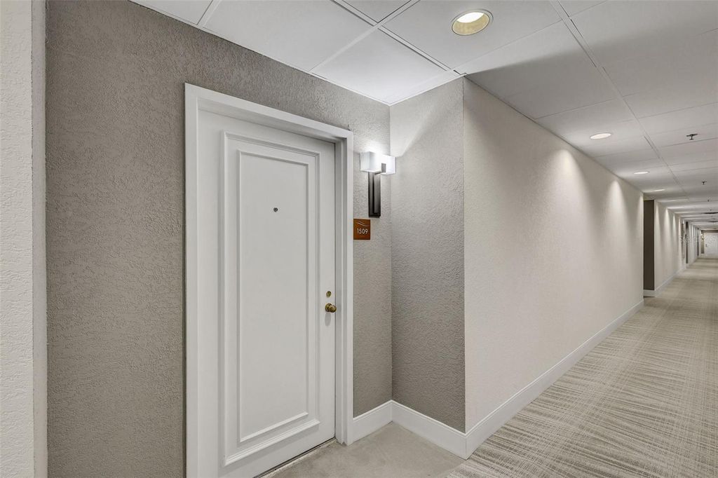 Photo of 1 SE Beach Drive #1509, St Petersburg, FL 33701 (MLS # TB8503184)