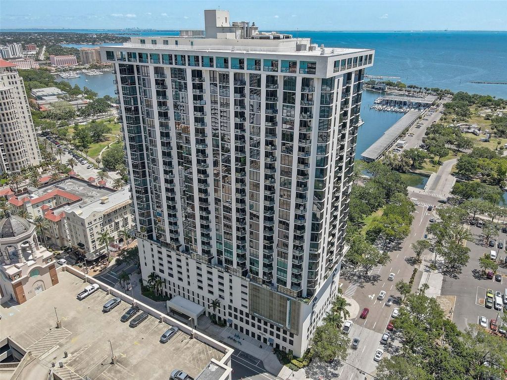 Photo of 1 SE Beach Drive #1509, St Petersburg, FL 33701 (MLS # TB8503184)