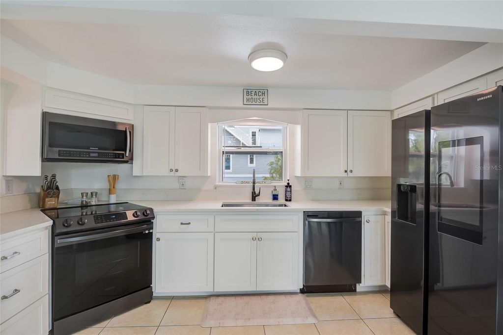 Photo of 104 29th Street #3, Holmes Beach, FL 34217 (MLS # A4648002)