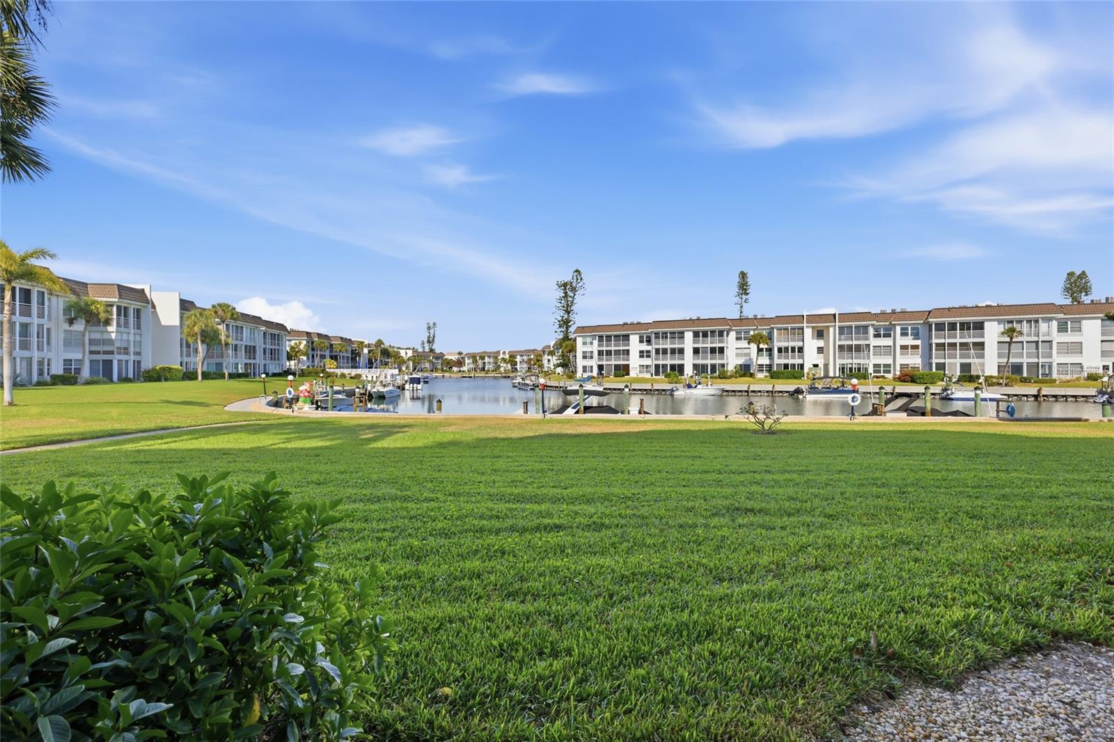 LONGBOAT HARBOUR - Residential