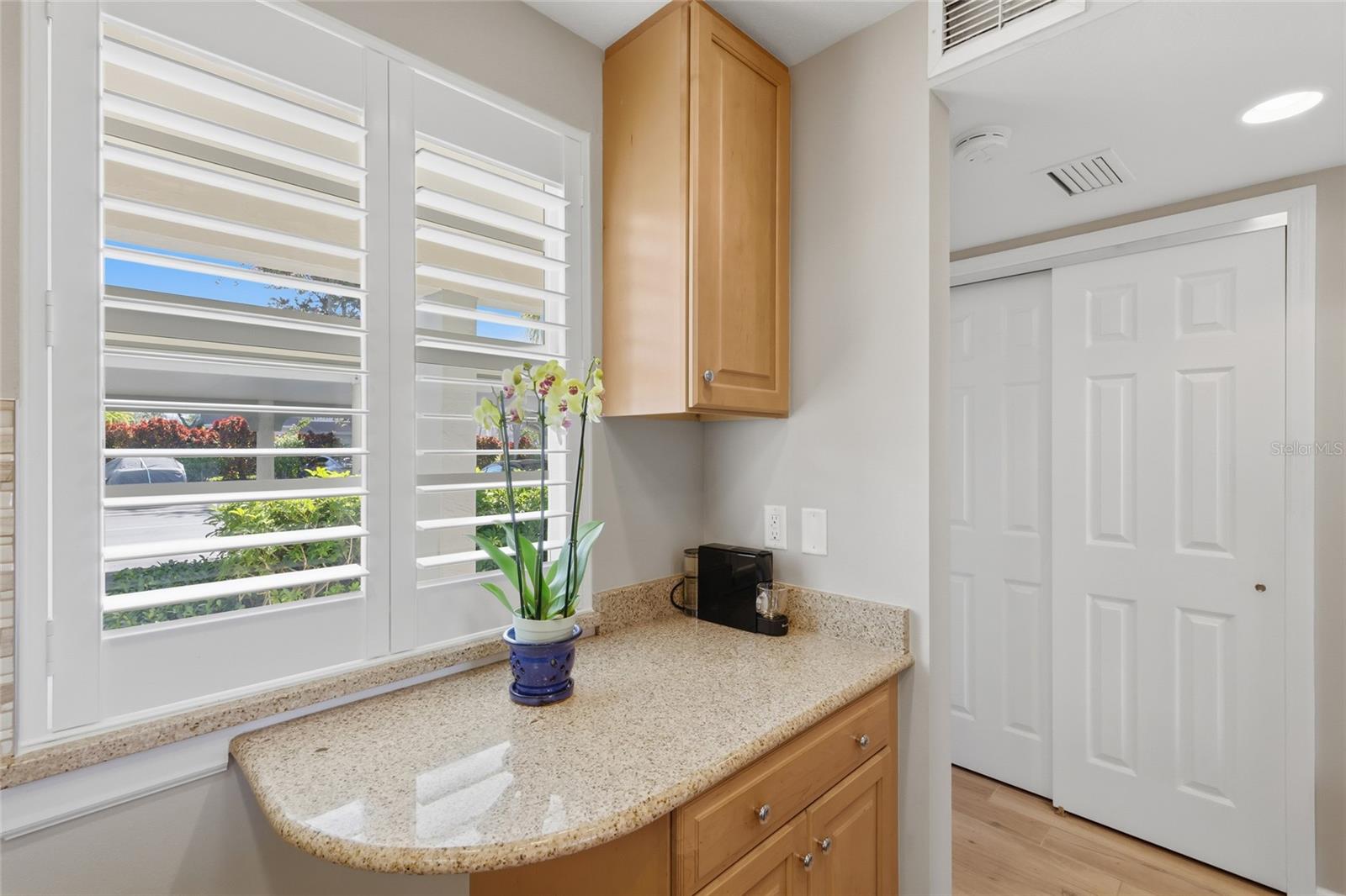 LONGBOAT HARBOUR - Residential