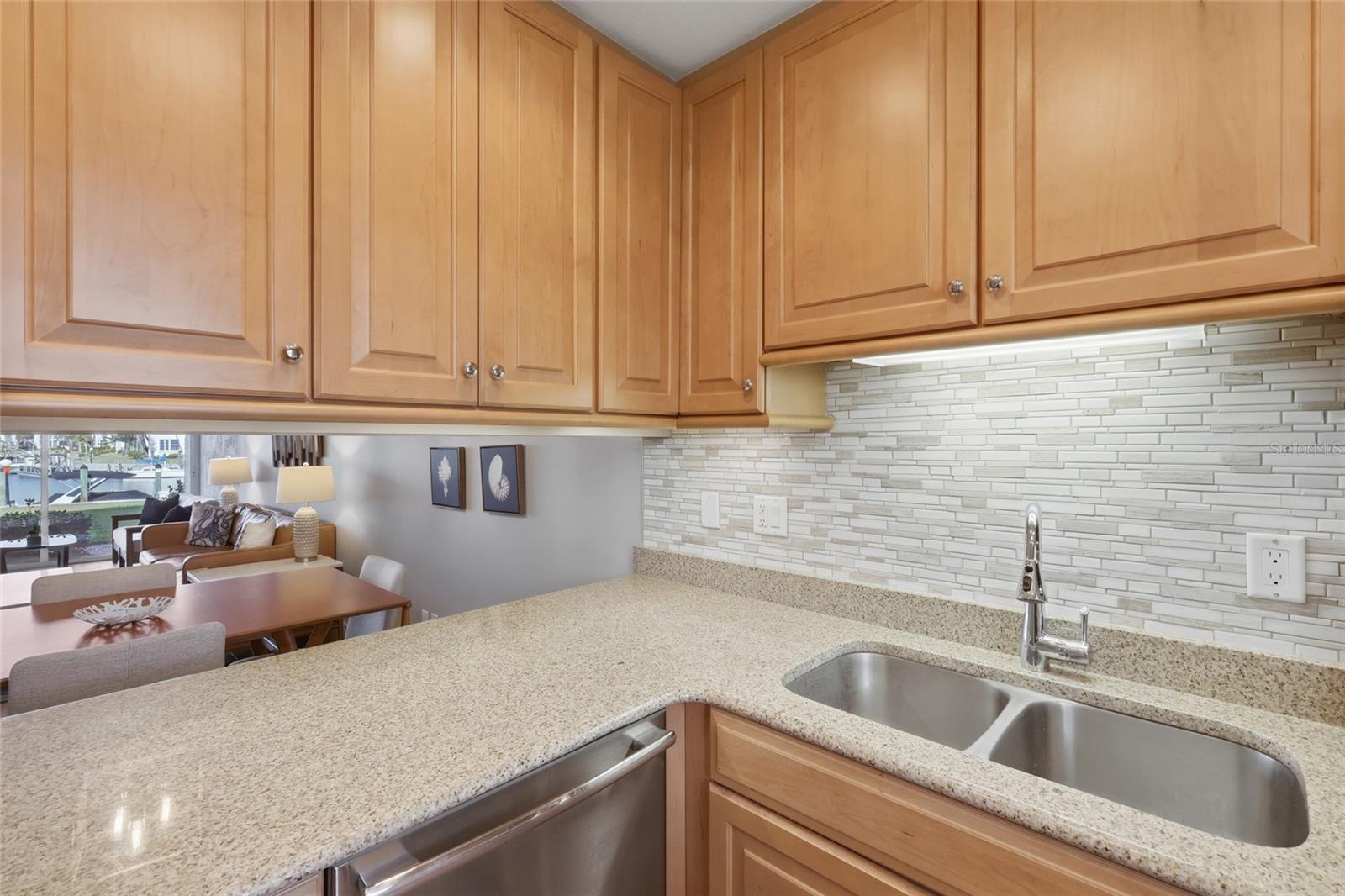 LONGBOAT HARBOUR - Residential