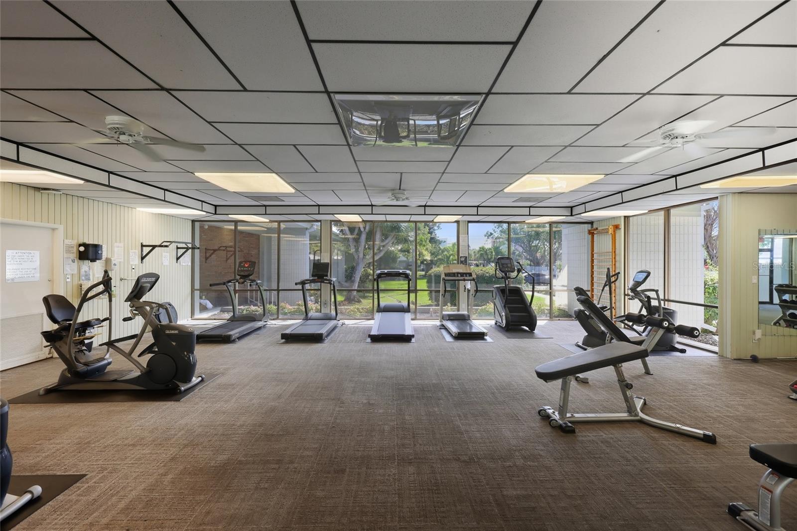 LONGBOAT HARBOUR - Residential