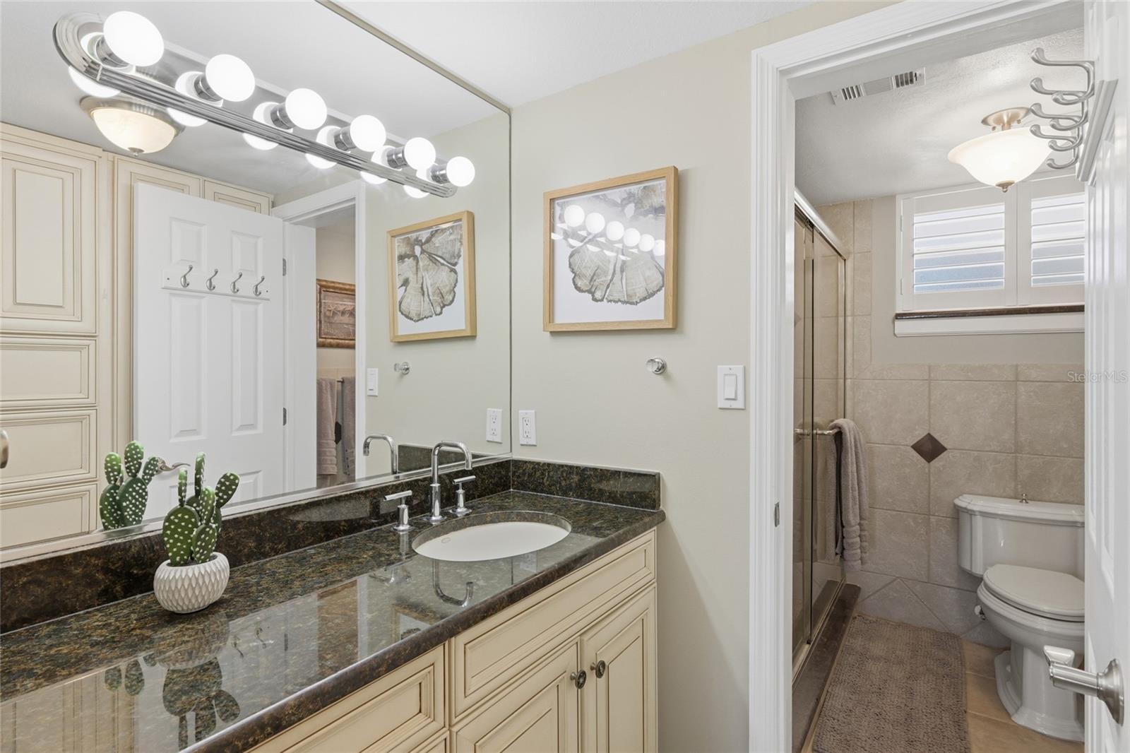 LONGBOAT HARBOUR - Residential