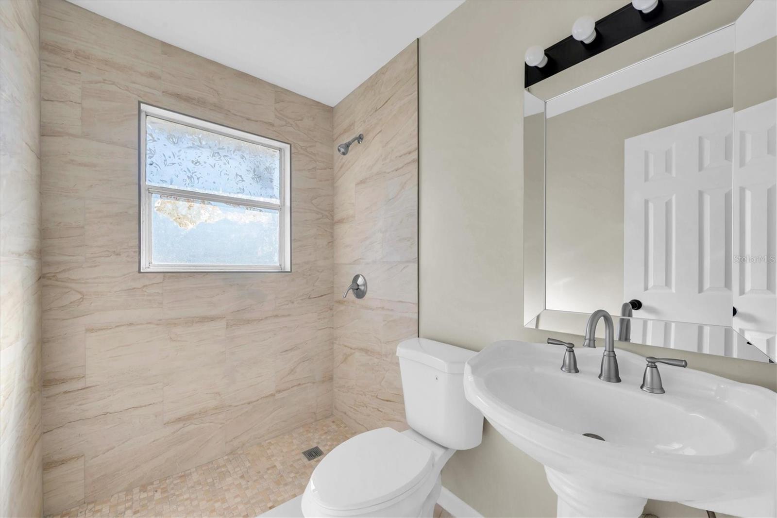 MAR-LEE ACRES - Residential Lease