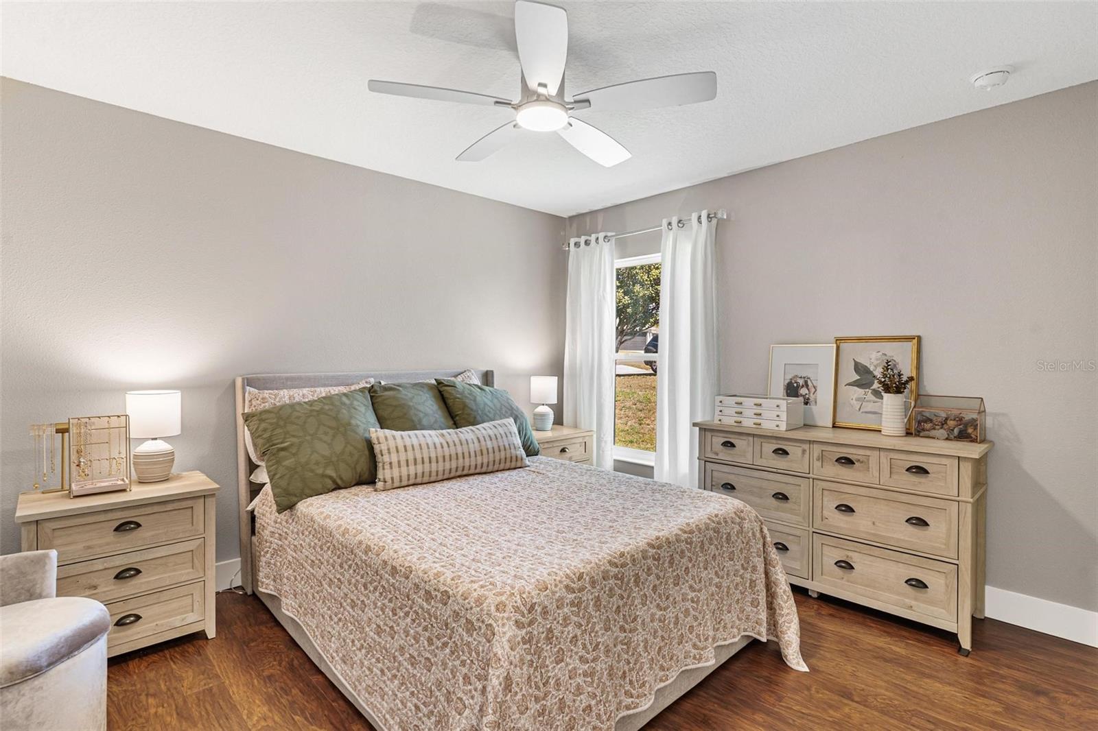 LADY LAKE HIDDEN OAKS SUB - Residential