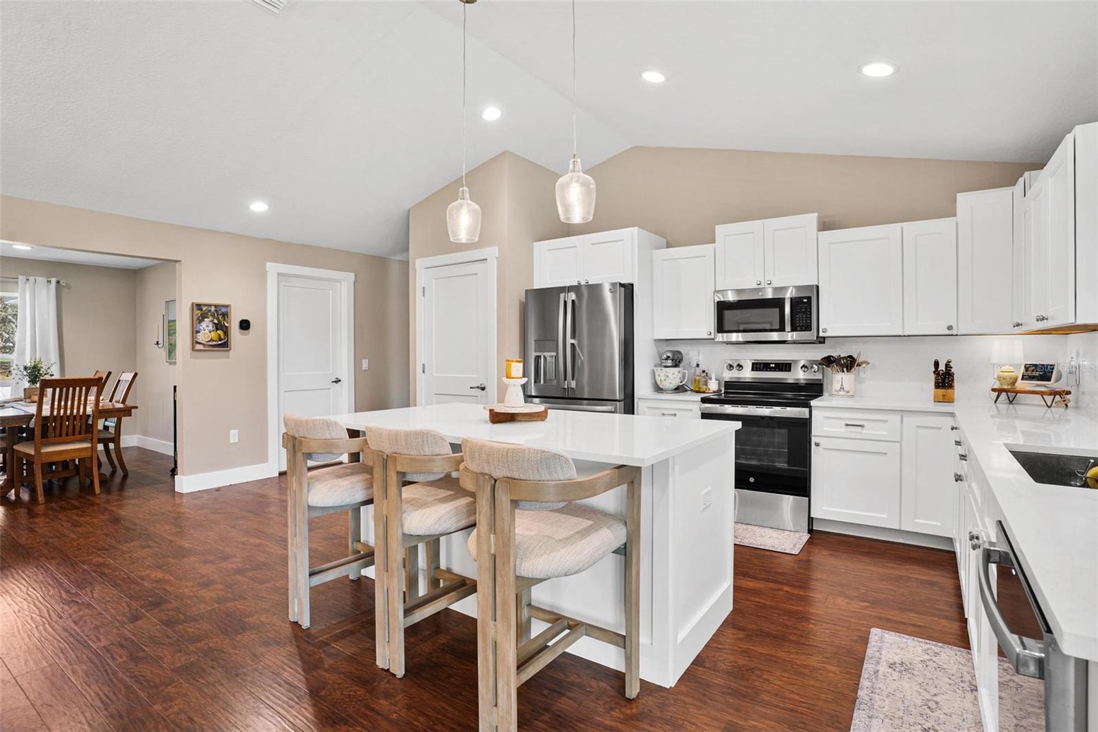 LADY LAKE HIDDEN OAKS SUB - Residential