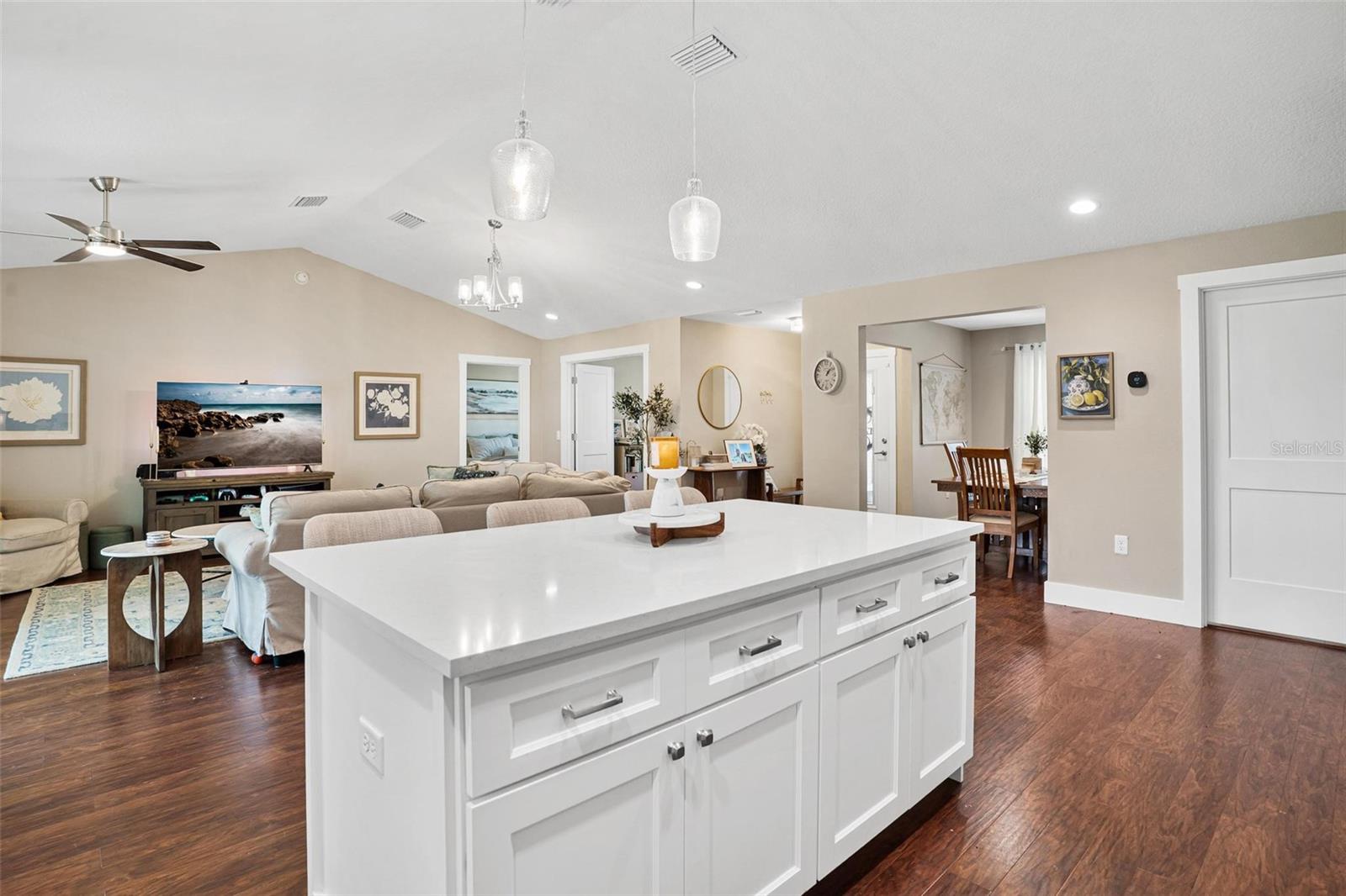 LADY LAKE HIDDEN OAKS SUB - Residential