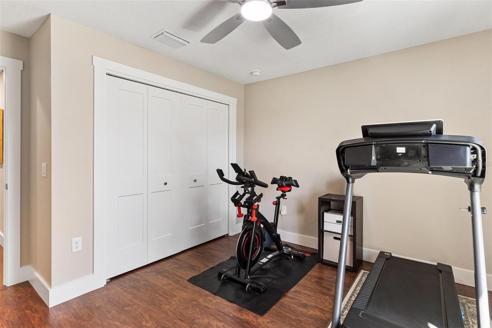 LADY LAKE HIDDEN OAKS SUB - Residential