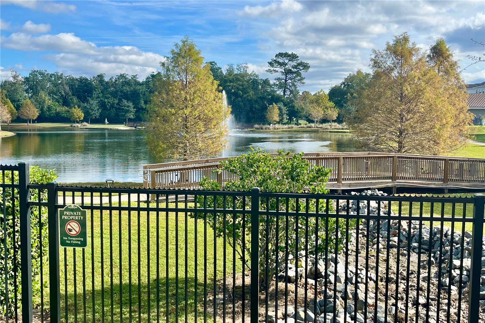 2042 YORKSHIRE DRIVE