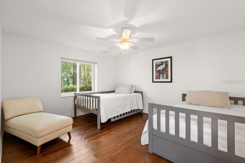 ISLEWORTH - Residential
