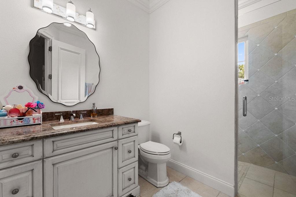 ISLEWORTH - Residential
