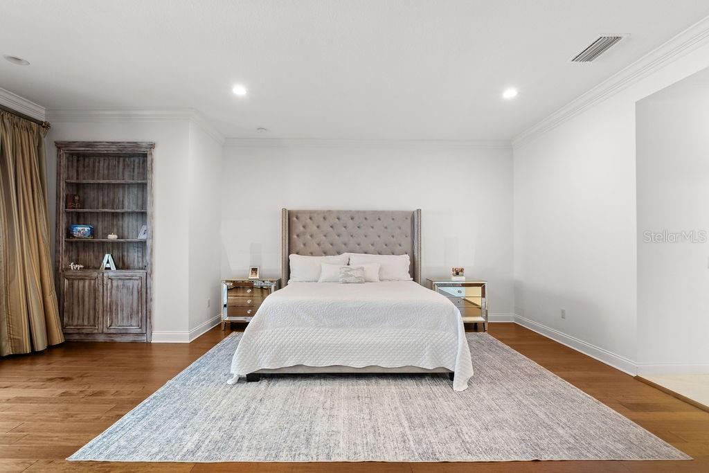 ISLEWORTH - Residential