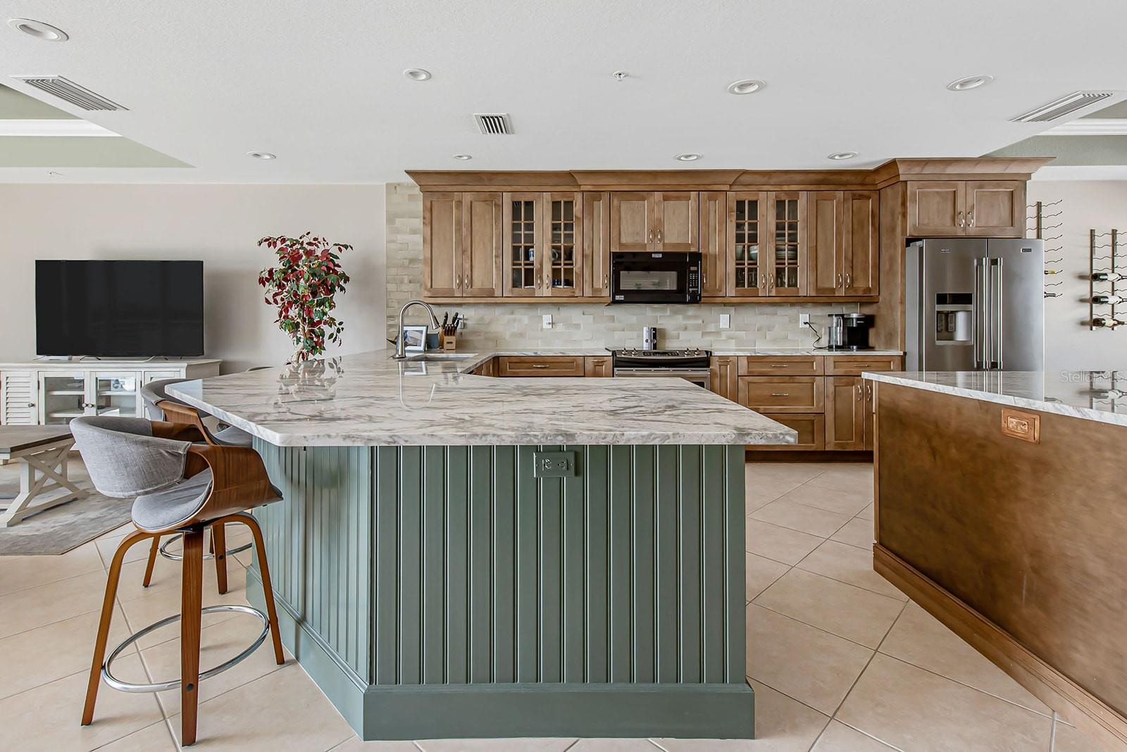 CAPE HAZE MARINA VILLAGE PH - Residential