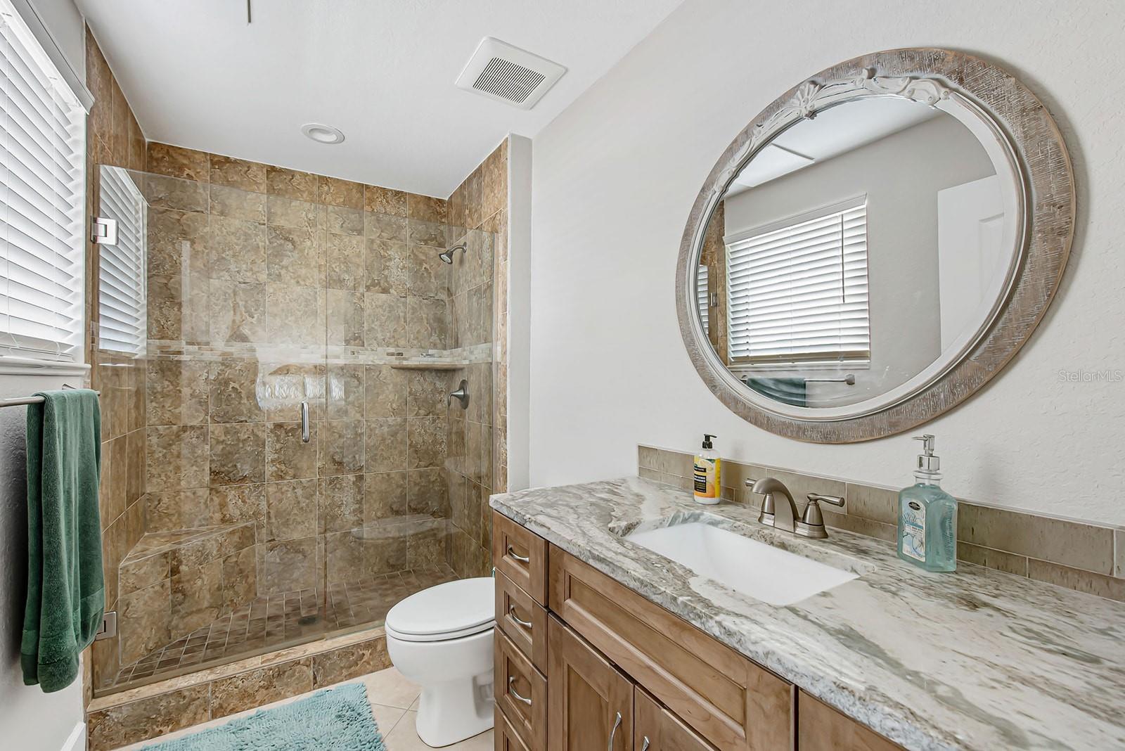 CAPE HAZE MARINA VILLAGE PH - Residential