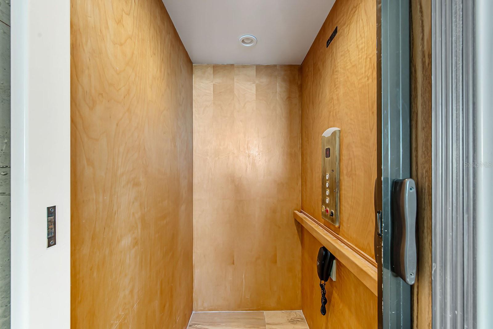 CAPE HAZE MARINA VILLAGE PH - Residential