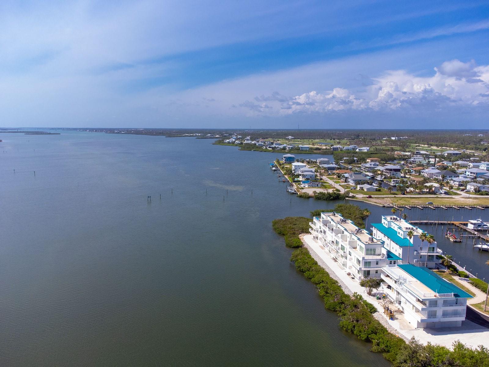 CAPE HAZE MARINA VILLAGE PH - Residential