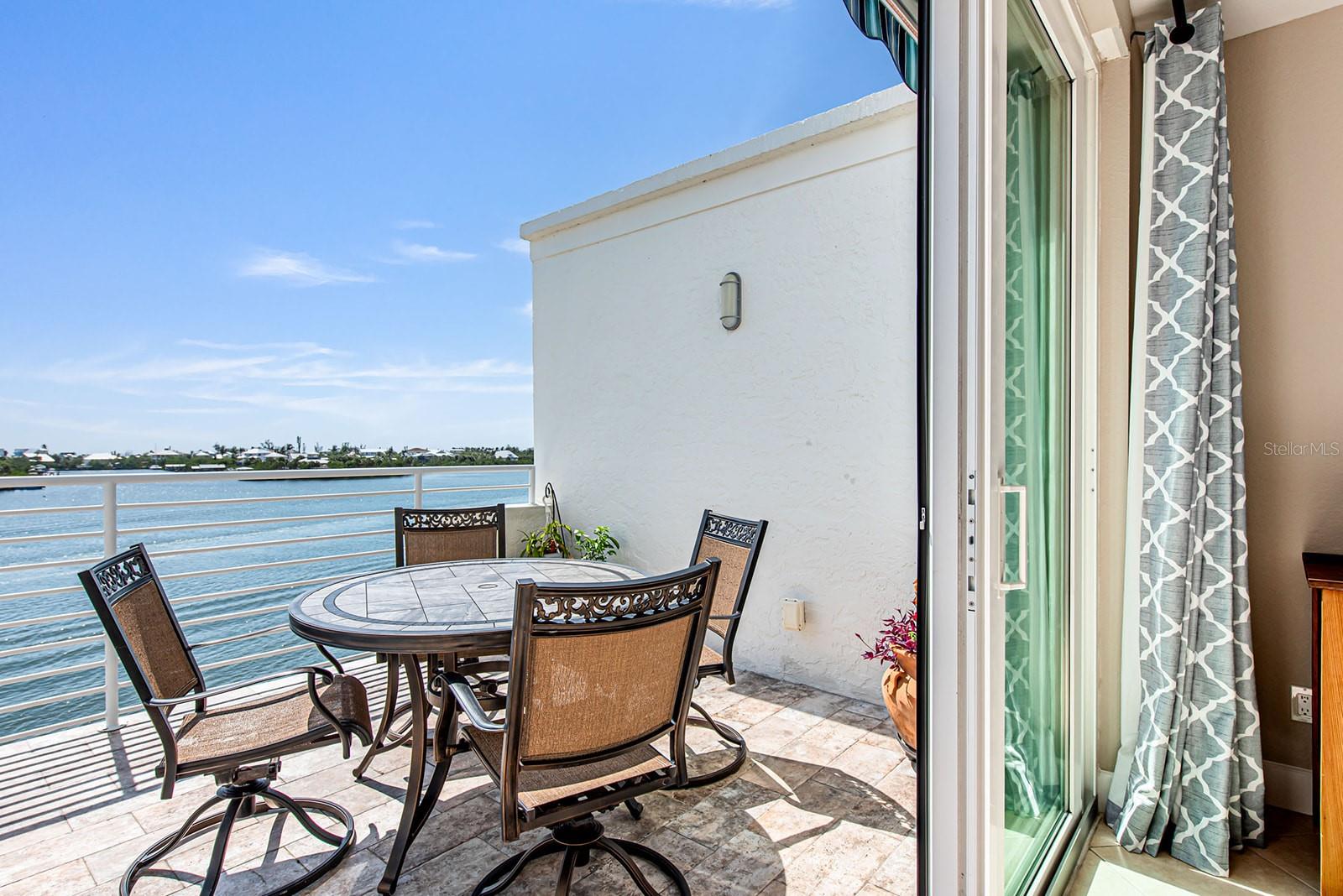 CAPE HAZE MARINA VILLAGE PH - Residential