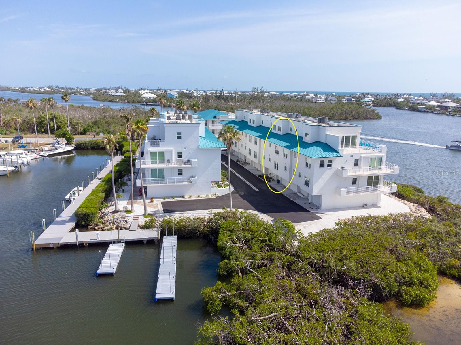 CAPE HAZE MARINA VILLAGE PH - Residential
