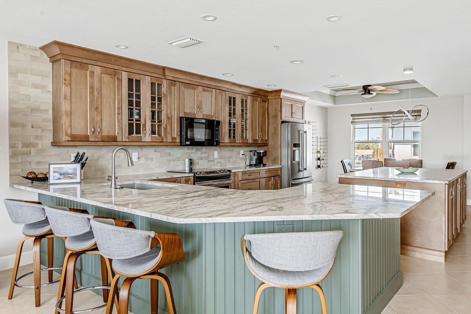 CAPE HAZE MARINA VILLAGE PH - Residential