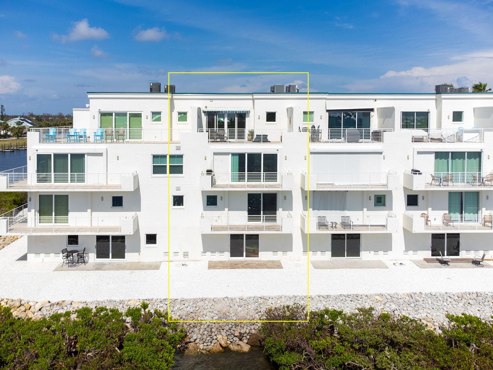 CAPE HAZE MARINA VILLAGE PH - Residential