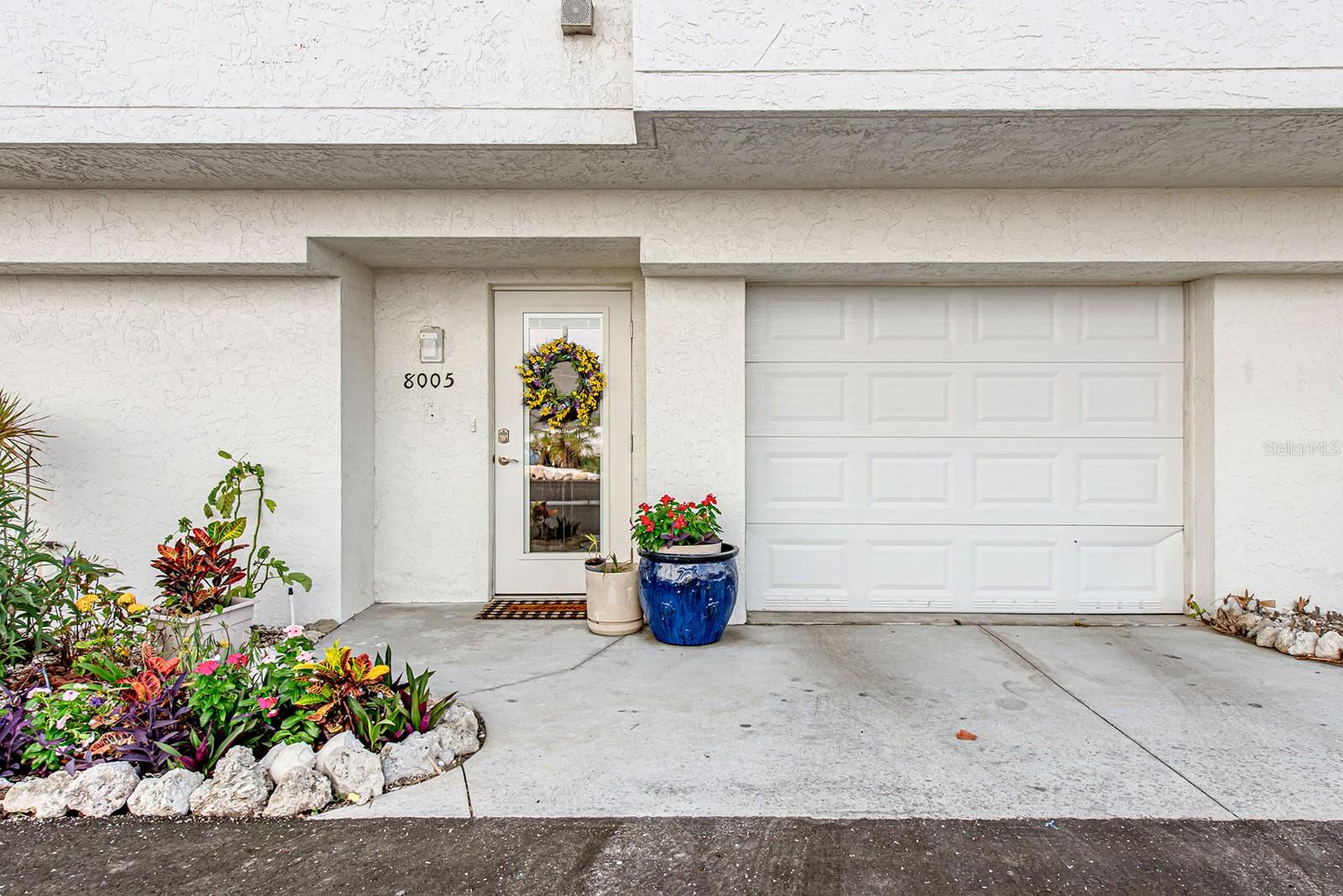 CAPE HAZE MARINA VILLAGE PH - Residential