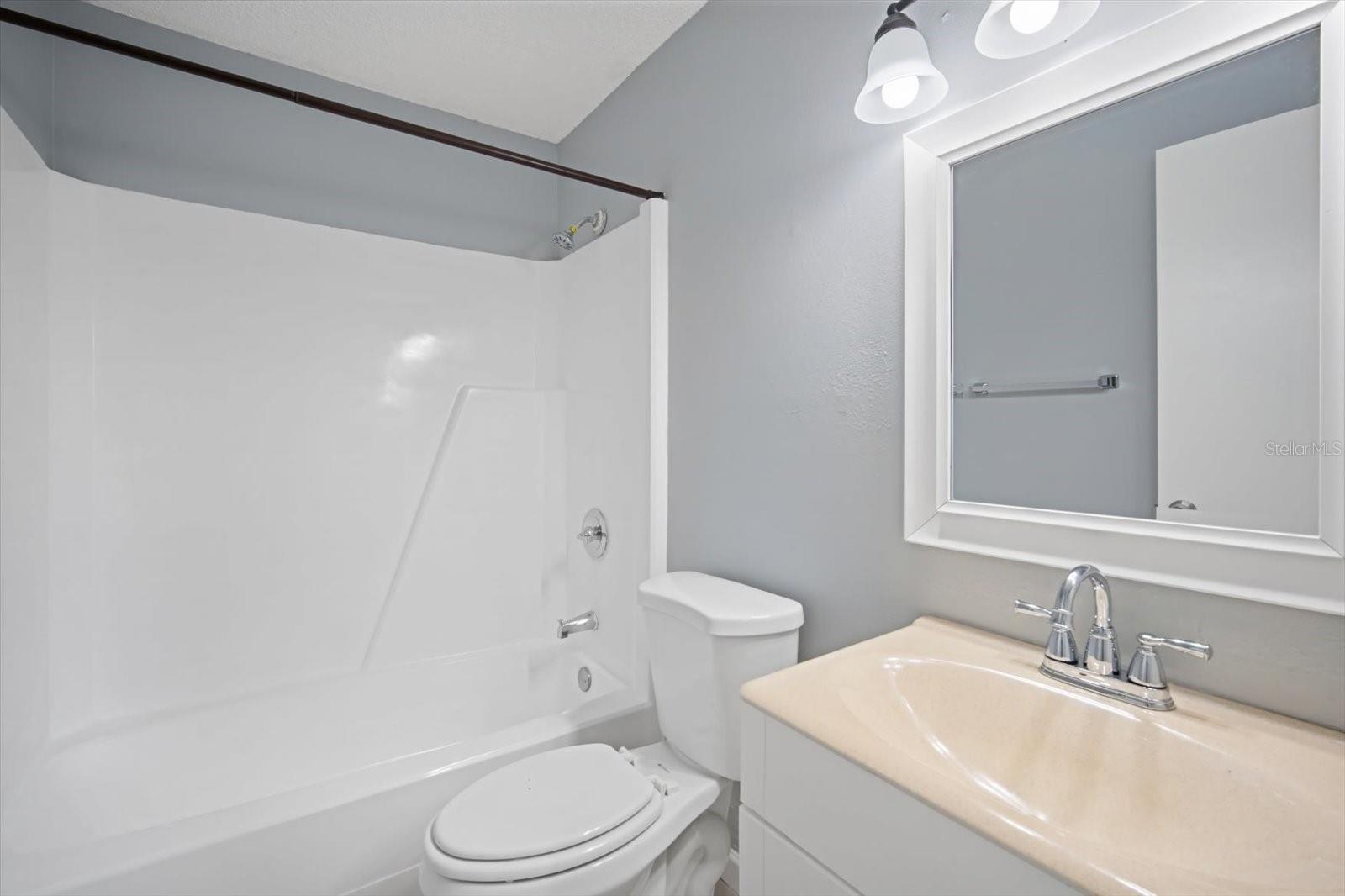 THE HAMPTONS AT BRANDON A CONDO - Residential