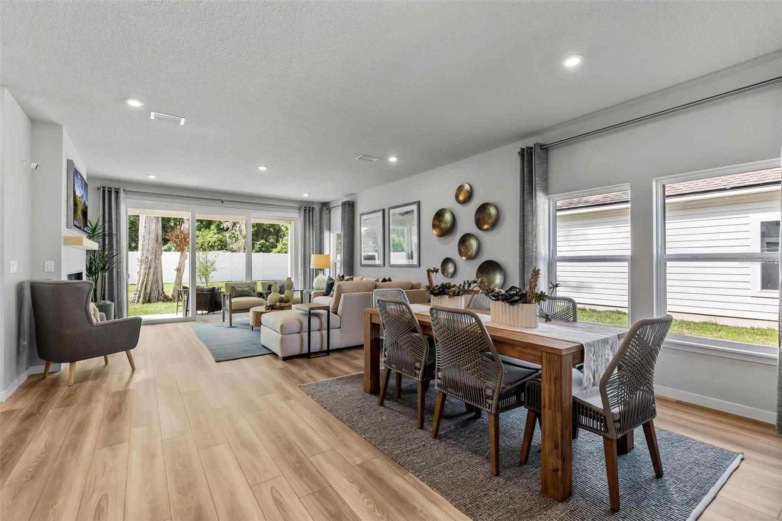 RESERVE EAST - Residential