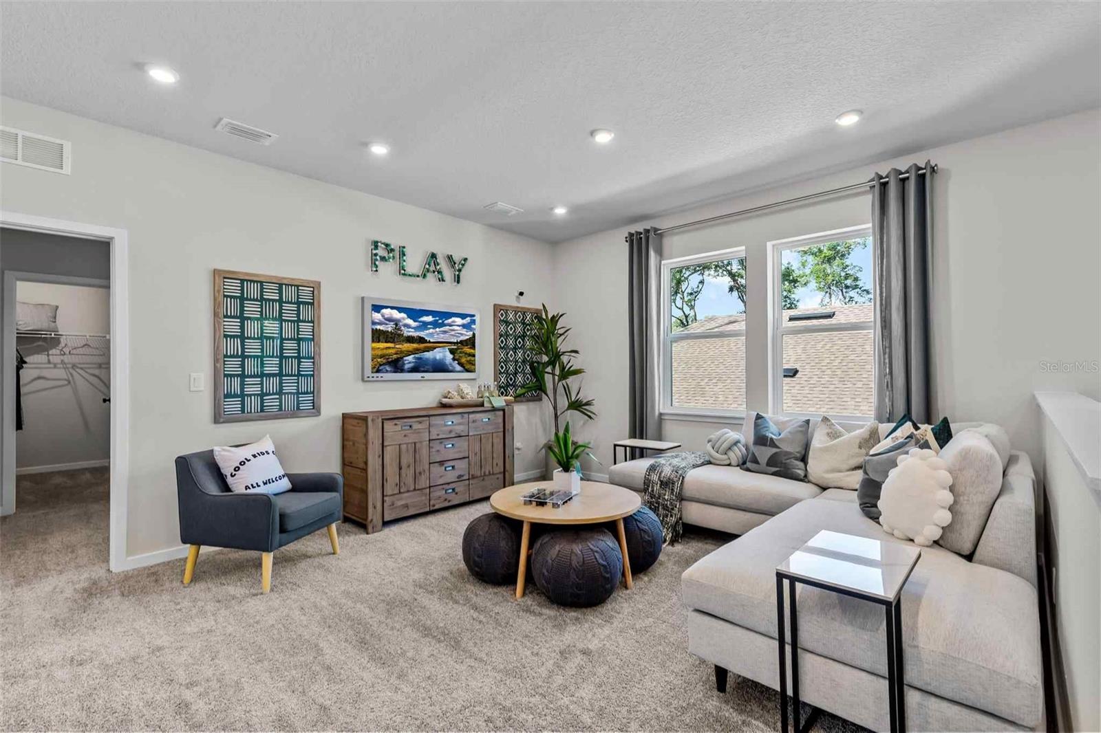 RESERVE EAST - Residential