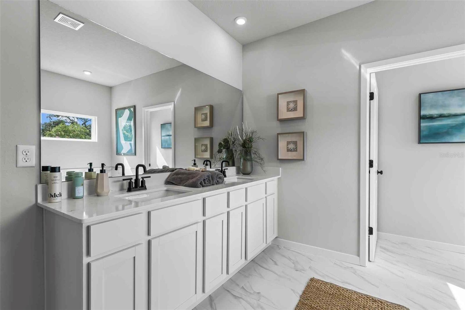 RESERVE EAST - Residential