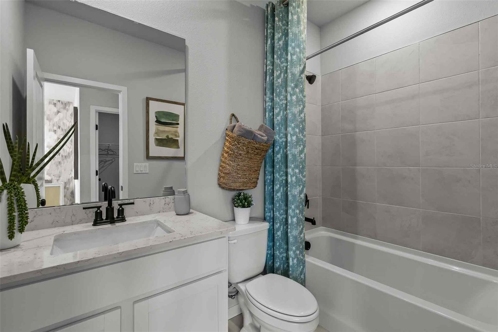 RESERVE EAST - Residential