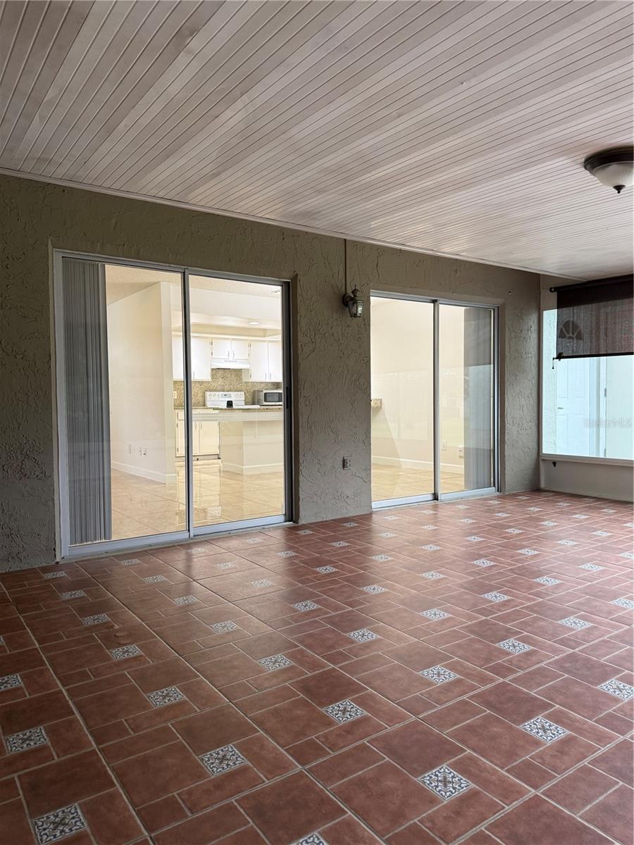 LAKE RIDGE VILLAGE - Residential