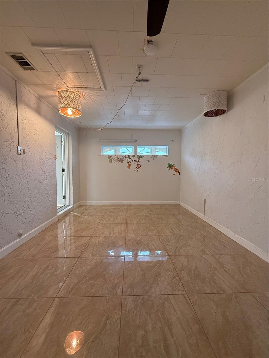 LAKE RIDGE VILLAGE - Residential