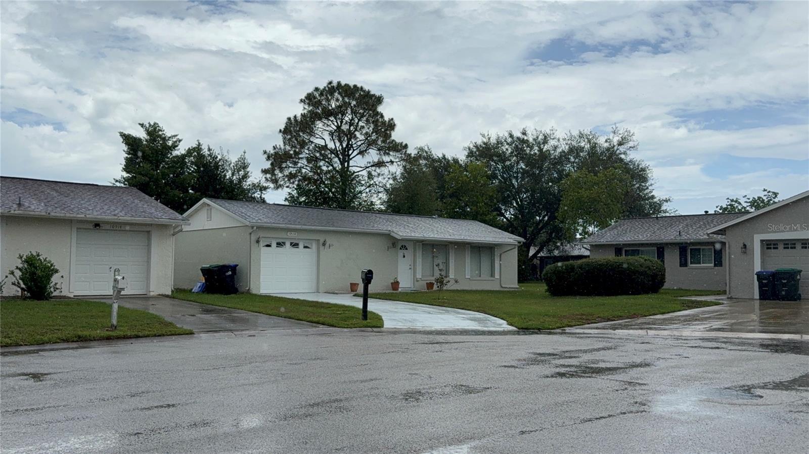 LAKE RIDGE VILLAGE - Residential