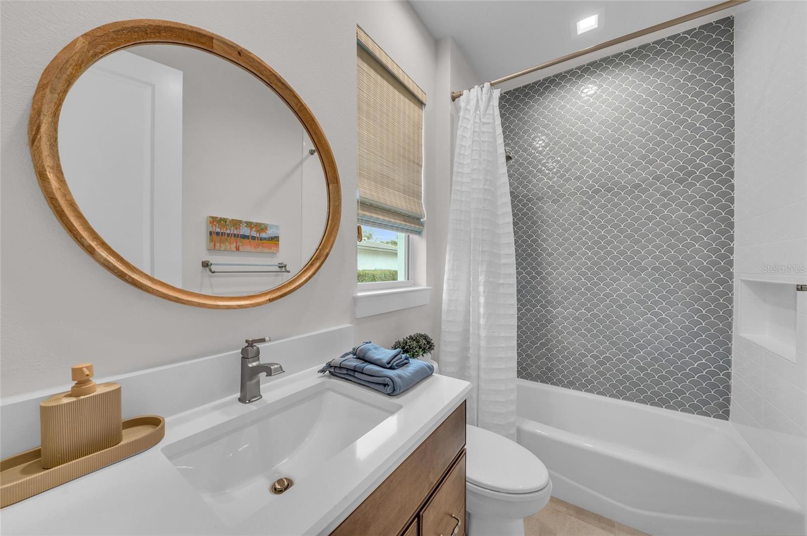 FOUNDERS CLUB - Residential