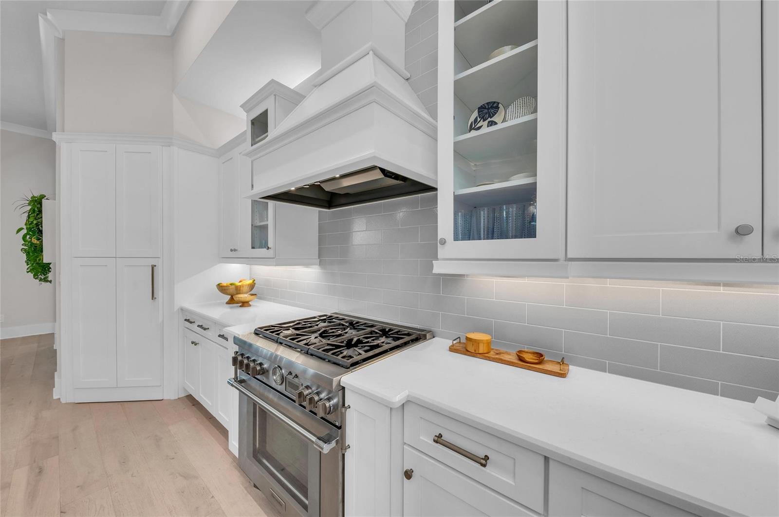 FOUNDERS CLUB - Residential