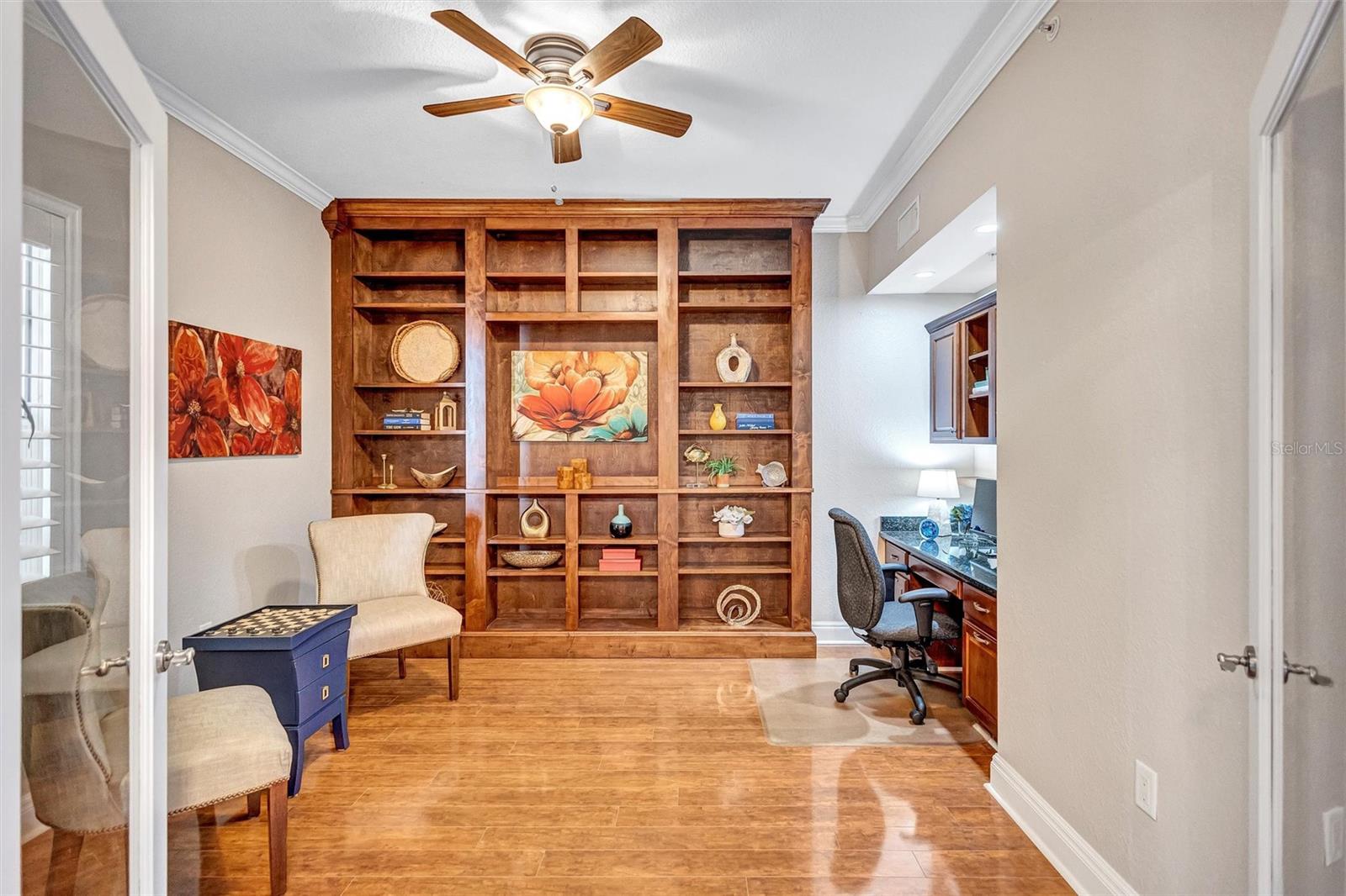 BAY CLUB PH II - Residential