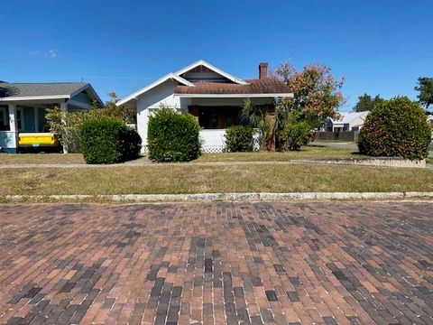 Photo of 2701 4th Avenue N, St Petersburg, FL 33713 (MLS # TB8451056)