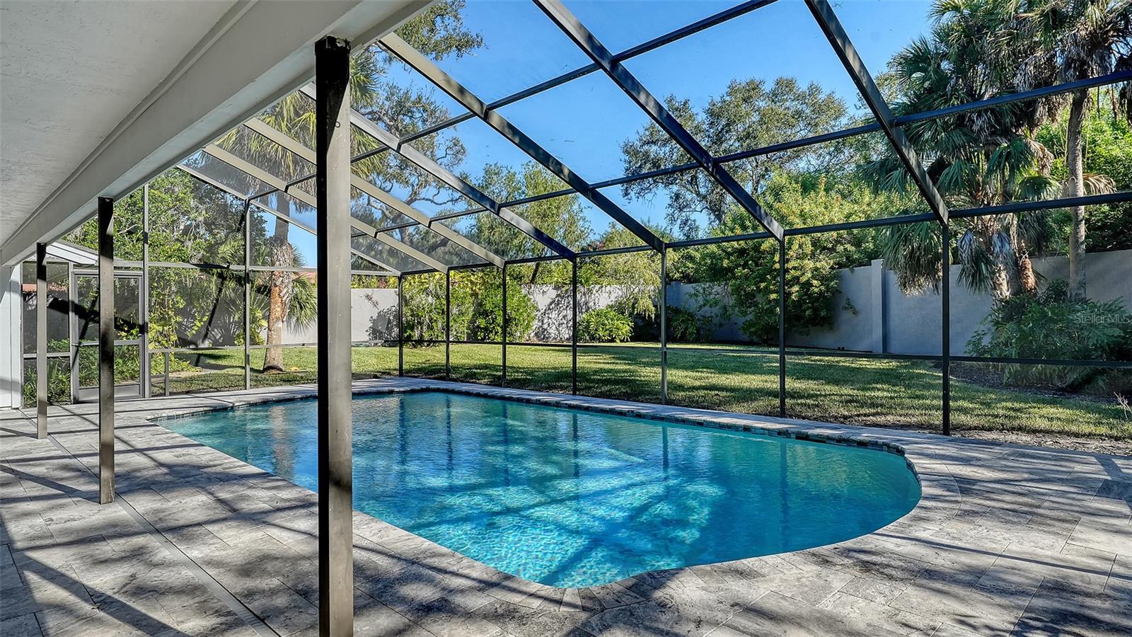 BENEVA OAKS - Residential