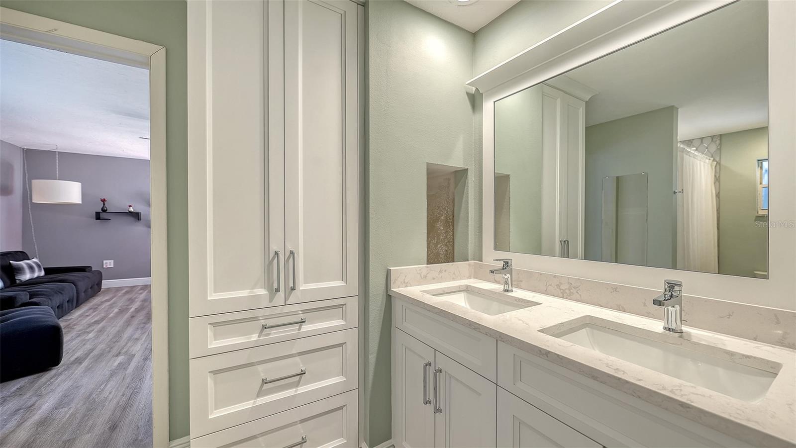 BENEVA OAKS - Residential