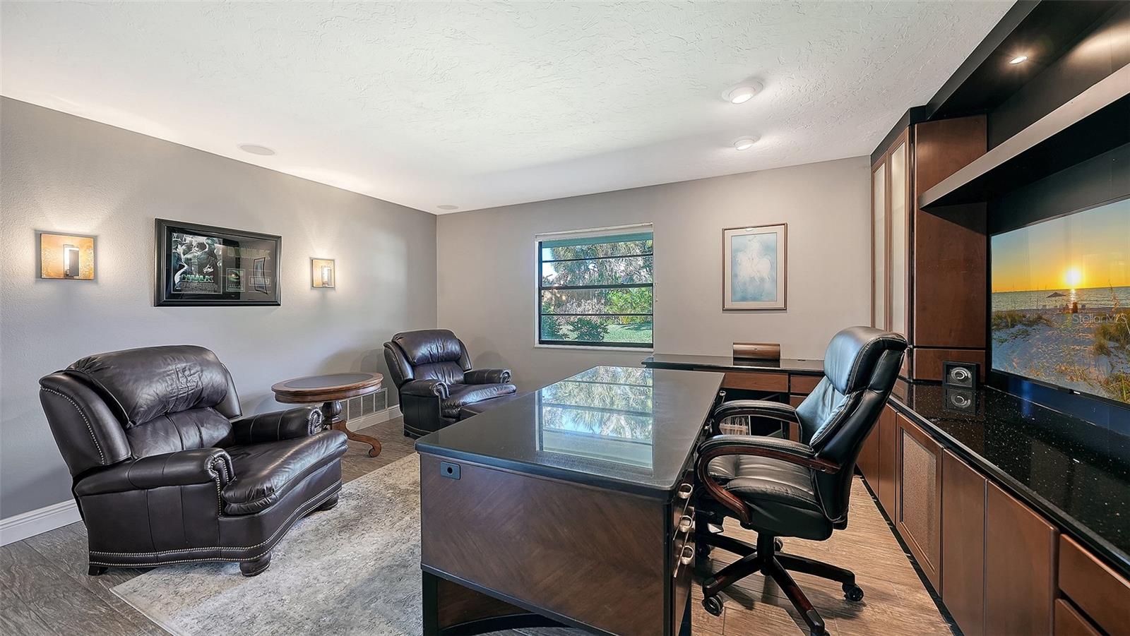 BENEVA OAKS - Residential